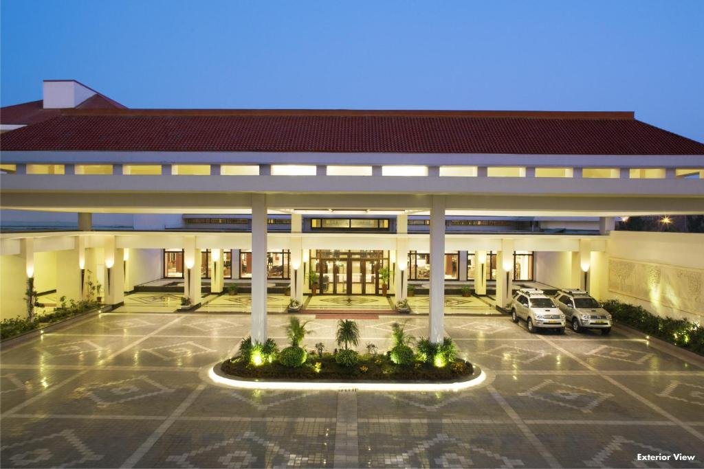 Jaypee Greens Golf & Spa Resort